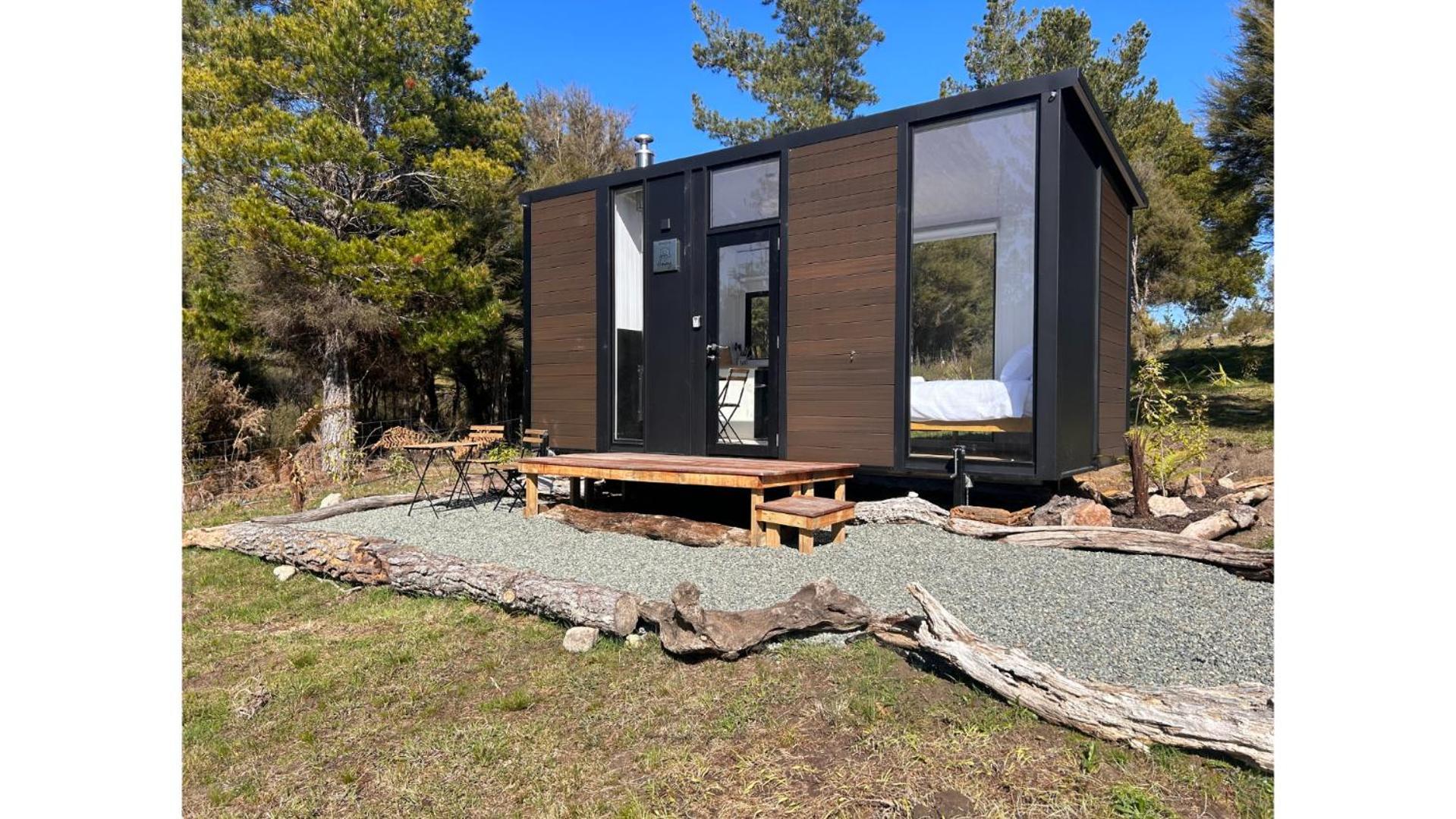 Ruru Tiny House By Tiny Away Villa Rangihaeata Bagian luar foto