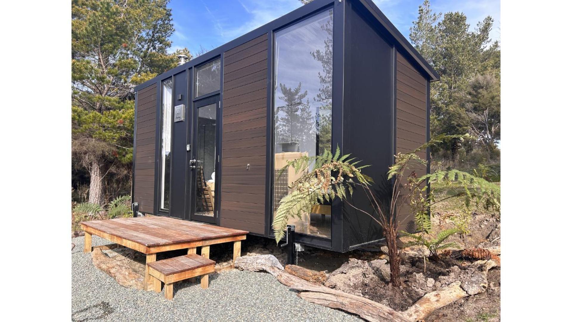 Ruru Tiny House By Tiny Away Villa Rangihaeata Bagian luar foto