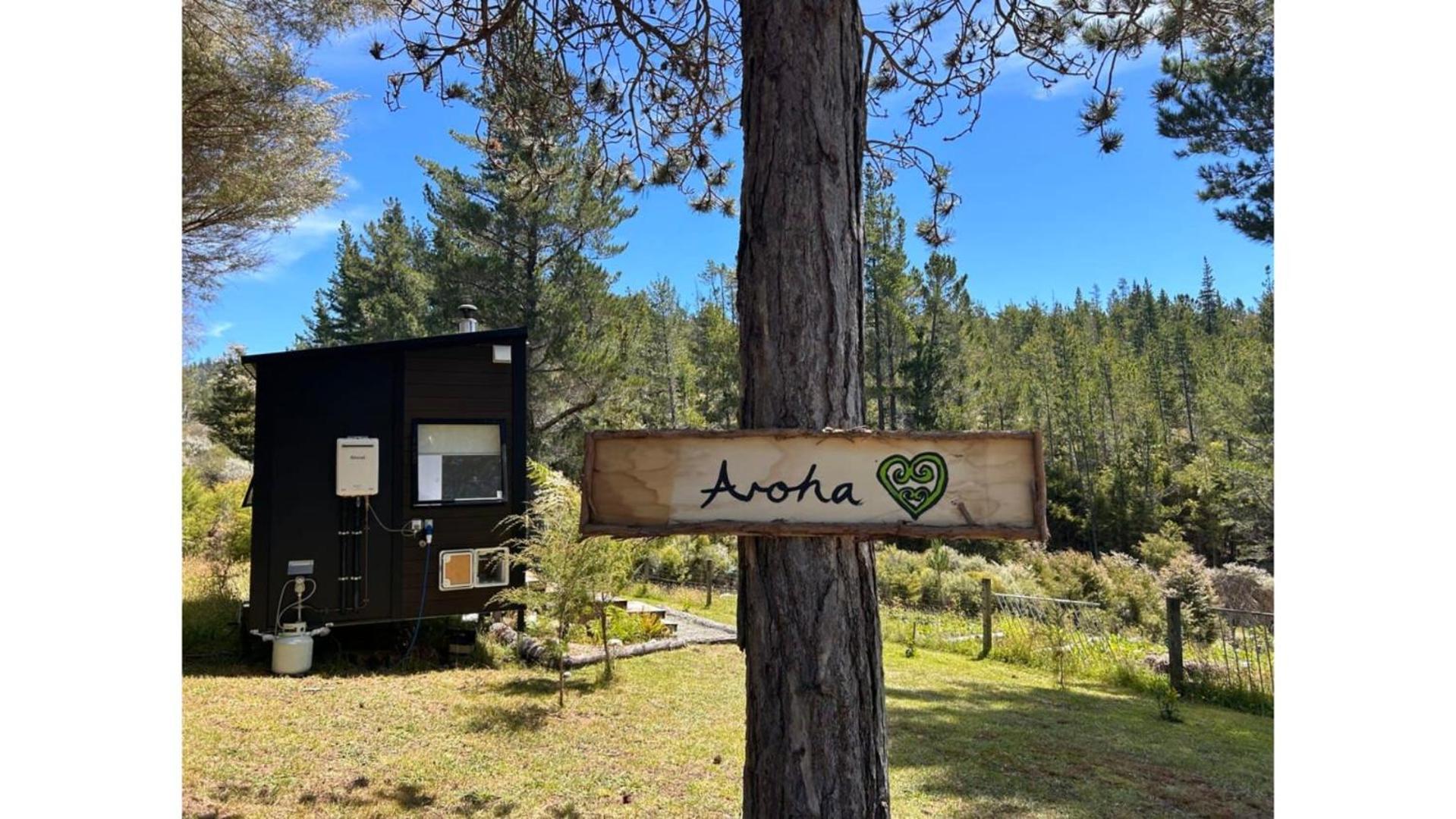 Ruru Tiny House By Tiny Away Villa Rangihaeata Bagian luar foto